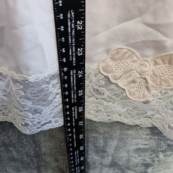 Barbizon Women's Sz Med Half Slip Pink lace - Picture 3 of 11